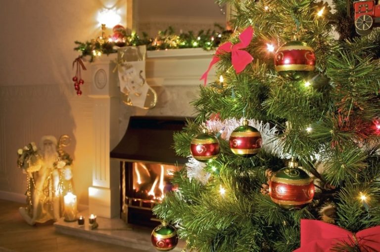 Padomi, kā iegādāties vislabāko Ziemassvētku eglīti savam mājoklim